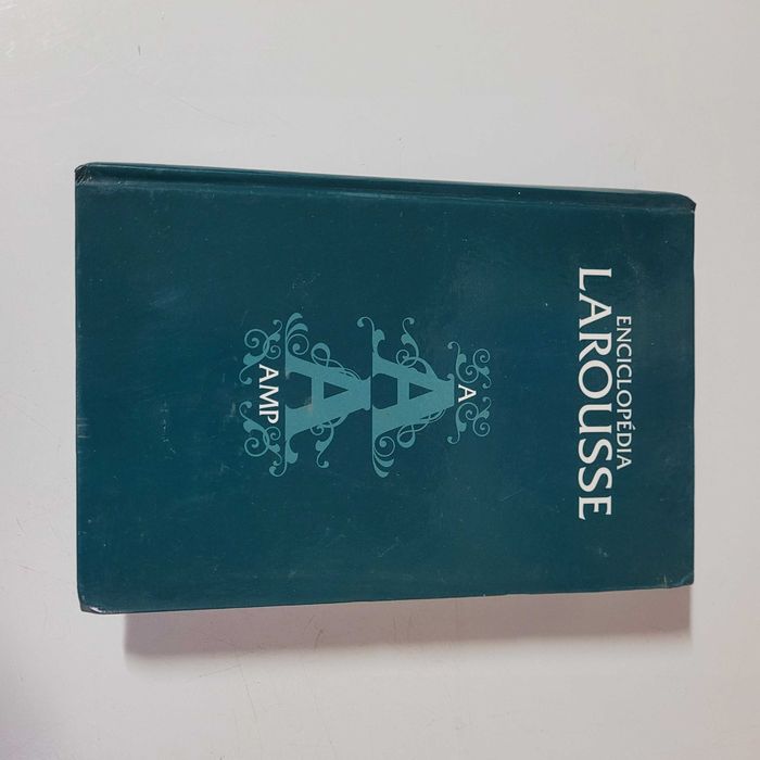 Enciclopédia Larousse