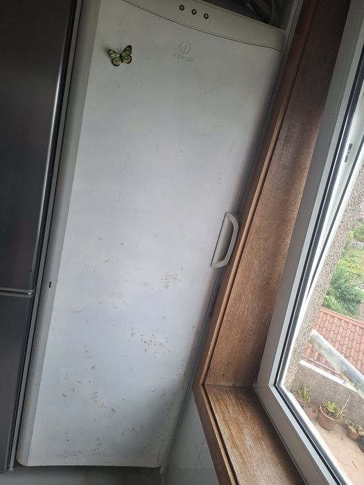 Arca endesit vertical com 7 gavetas