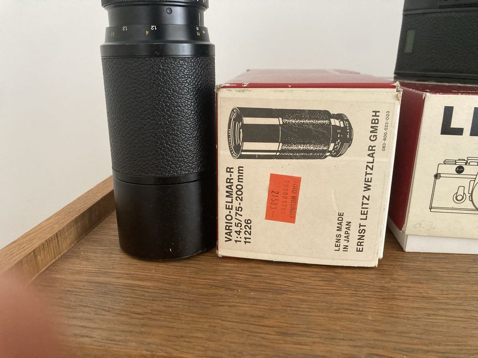 Leica r3 z objektywem VARIO-ELMAR-R 1:4,5 / 75-200mm