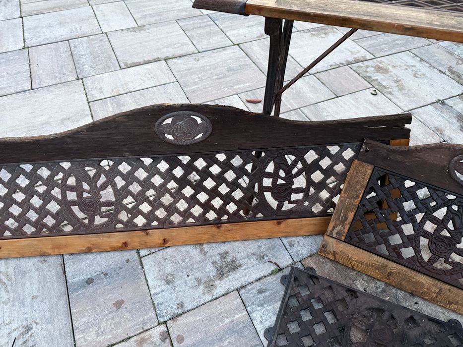 Stolik żeliwny, ławka, krzesełka