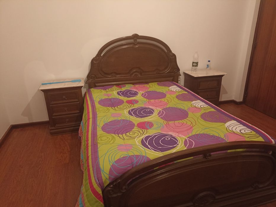 Vendo Mobília de Quarto de casal