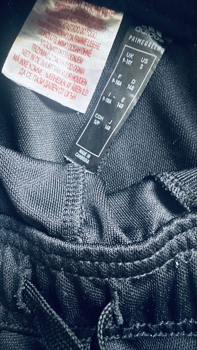 Спортивні штани Adidas хлопчику 9-10 років