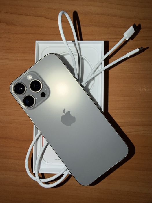 iPhone 15 Pro max 256ГБ