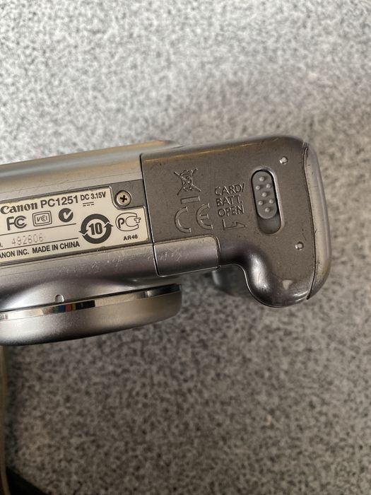 Фотоапарат Canon PowerShot  A720 IS