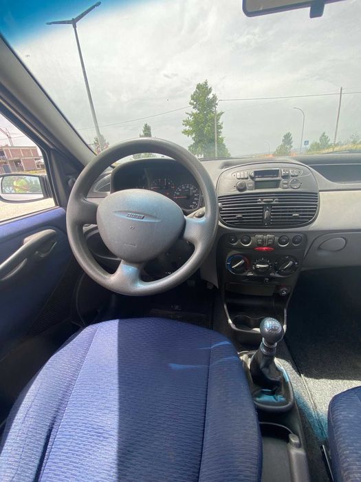 Fiat Punto ELX 1.2 16V Gasolina de 2000
