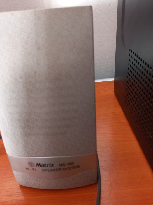 Conjunto de computador e acessórios