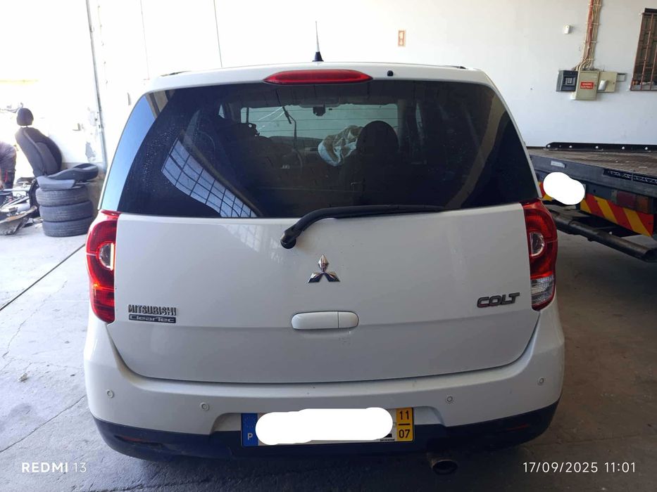 Mitsubishi Colt VI 1.3 ano 2011 para peças