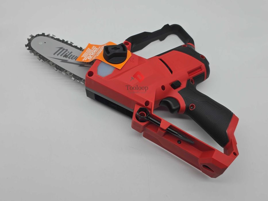 Milwaukee 2527-20 M12 FUEL бесщеточная цепная пила