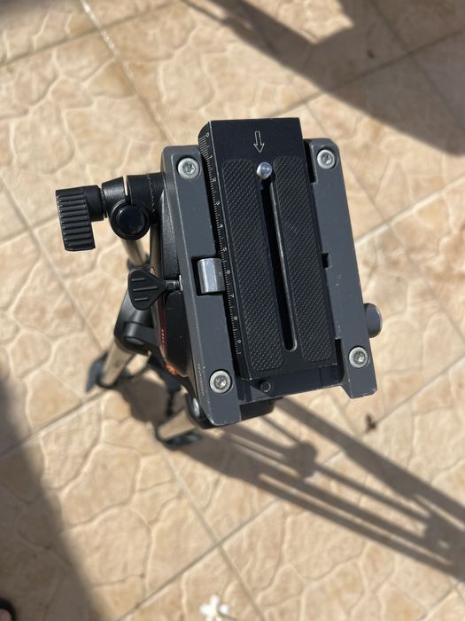 Manfrotto Tripe completo com cabeca e mala de transporte