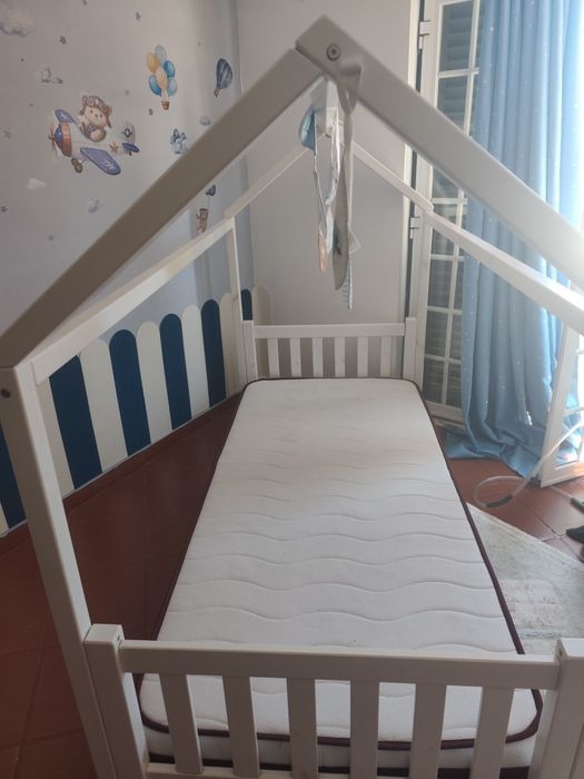 Cama criança estilo Montessori