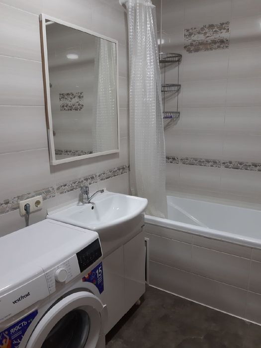 Аренда 2к.кв. метро Бот.сад