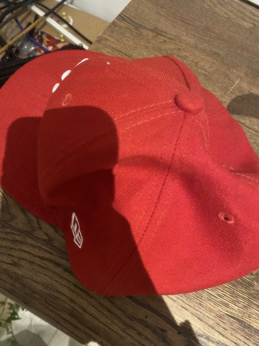 czapka z daszkiem new era