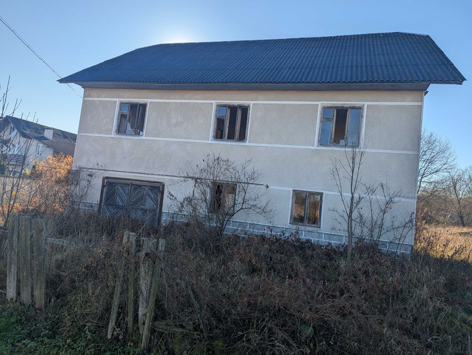 Продається будинок із земельною ділянкою у с. Старі Богородчани (12)