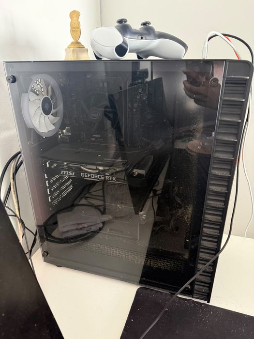Desktop gaming e monitor AOC 144hz