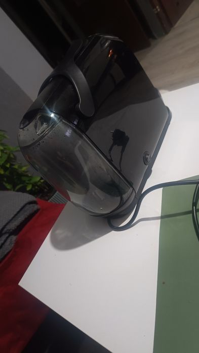 Ekspres kapsułkowy Tchibo Cafissimo Pure Czarny– Stan Bardzo Dobry!