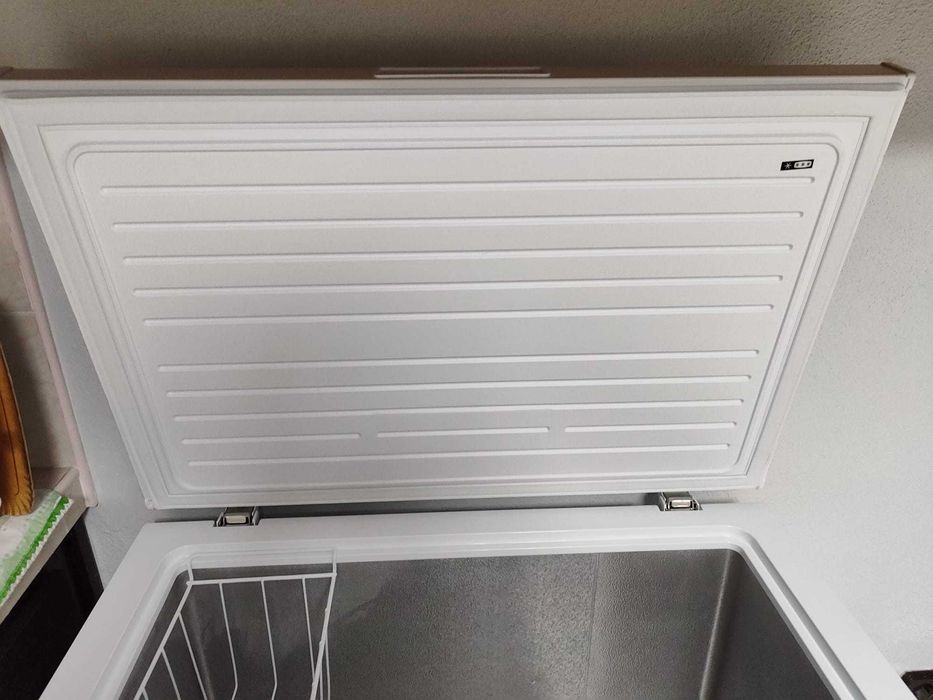 arca congeladora, 198 Lt, (comprada a 25 de julho 2025)