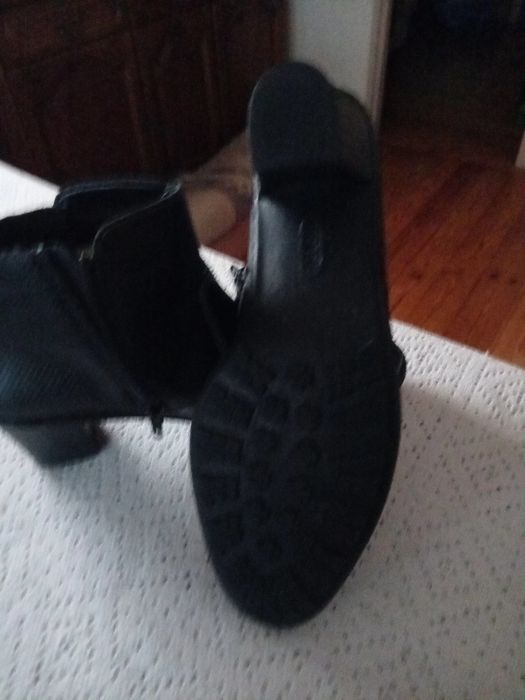 Prawie nowe buty