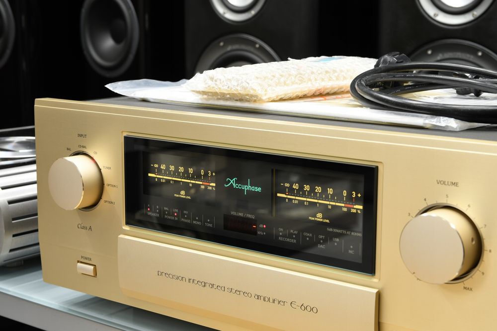 Accuphase E-600 wzmacniacz zintegrowany Class A AAVA MOS-FET 30W pilot opakowanie high-end | raty 0% | zamiana | odsłuch | HI-END AUDIO Myślenice