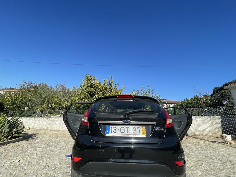 Carro ford fiesta