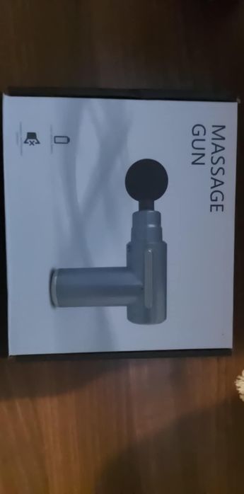 Masażer 4 głowice nowy