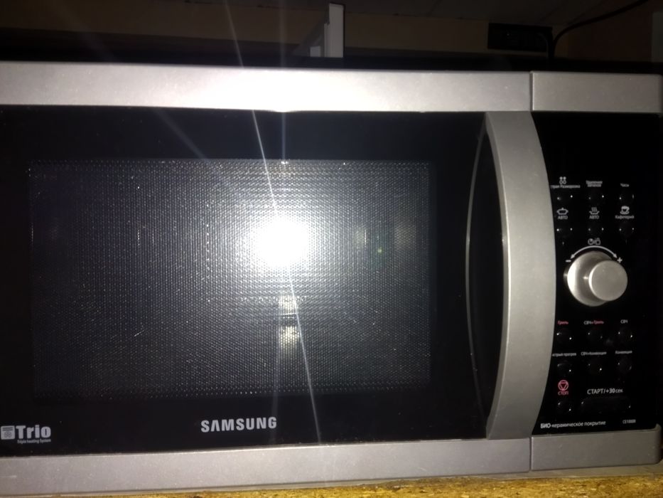 Микроволновая печь Samsung Trio CE1000R