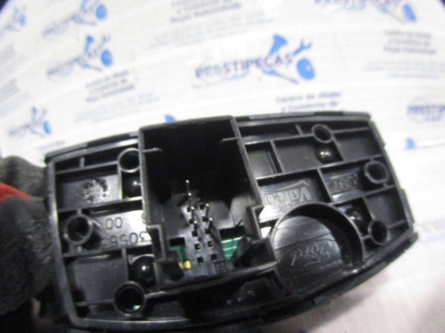 Botão / interruptor 4 piscas FORD Ka (RU8)