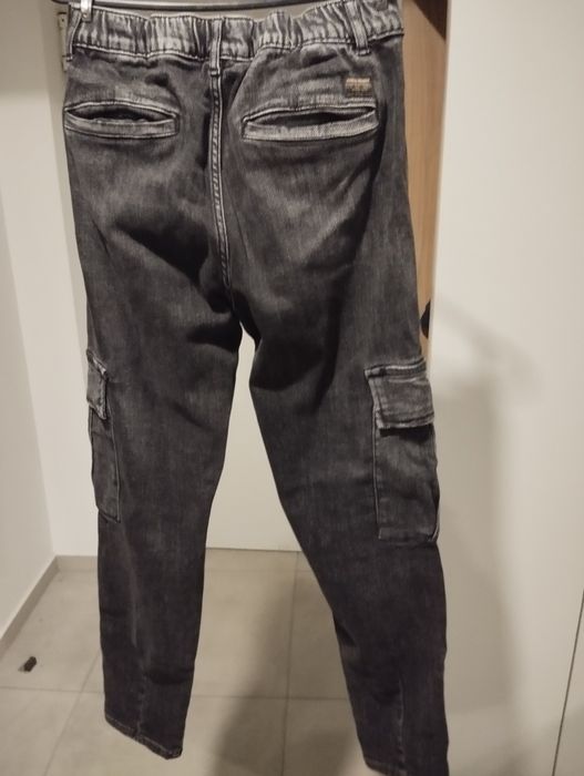 Várias peças de roupa rapaz