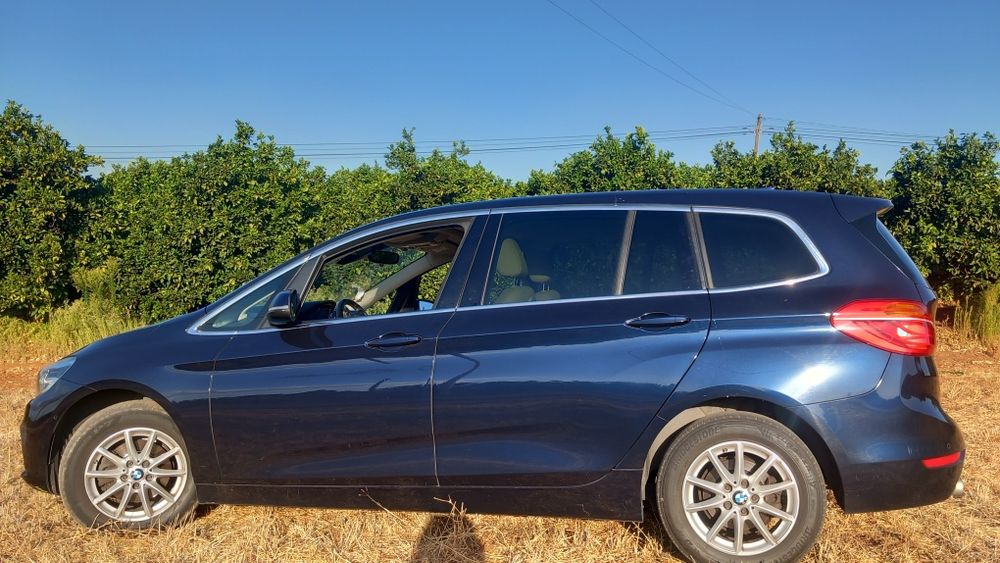 Bmw 216d grand tourer luxury