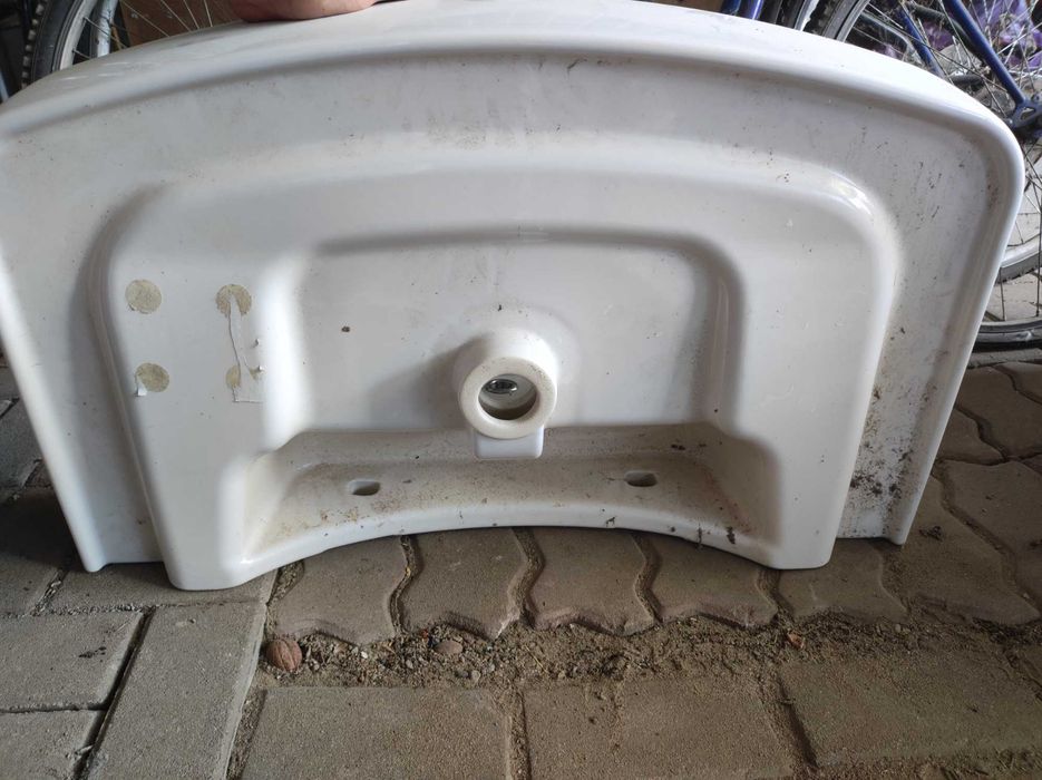 Umywalka ceramiczna