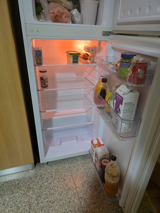 Frigorifico Haeger (com congelador)