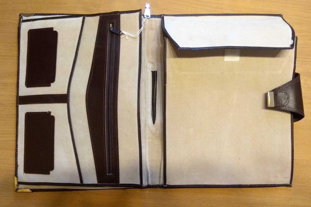 Saszetka skórzana brązowa 32x24cm