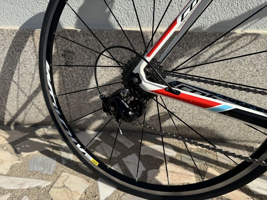 Bicicleta Coluer Invicta Carbon