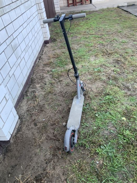 Електро самокат максимальна швиткість 25 км