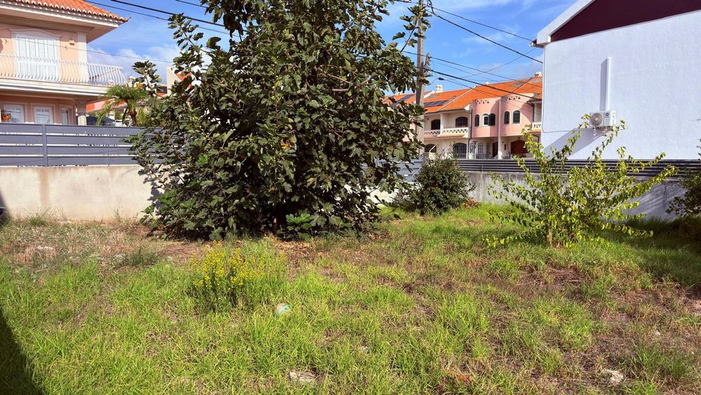 TERRENO em zona privilegiada da Sobreda