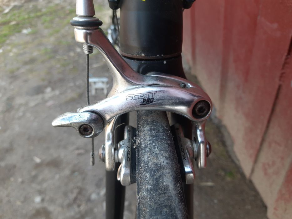 Продам велогонку scott