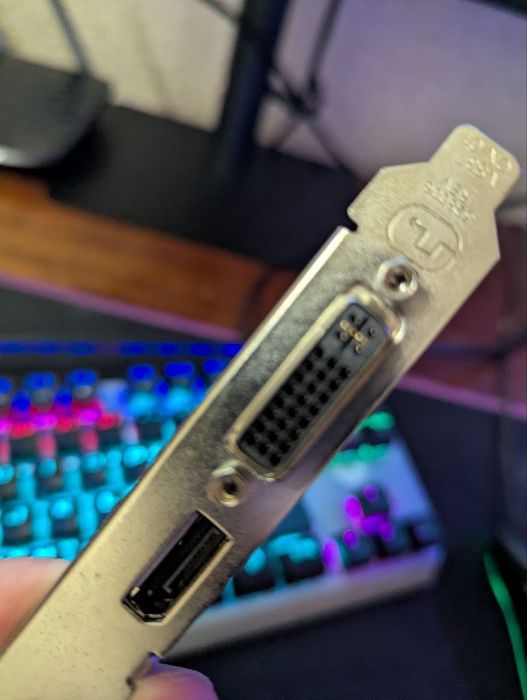 Процесор Intel Core i7 4820K 3.90GHz (x79,2011)+ 16GB DDR3 + RADEON R5