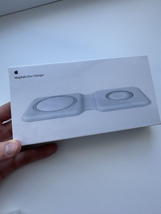 Подвійний зарядний пристрій Apple MagSafe Duo Charger White