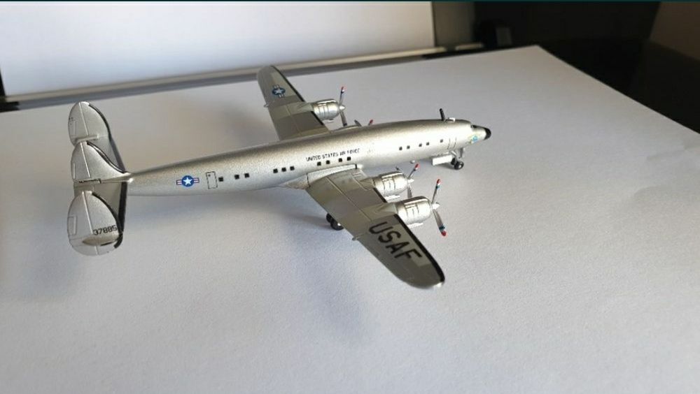 USAF Lockheed L-049 "Connie" Força Aérea Estados Unidos 1:300 1/300