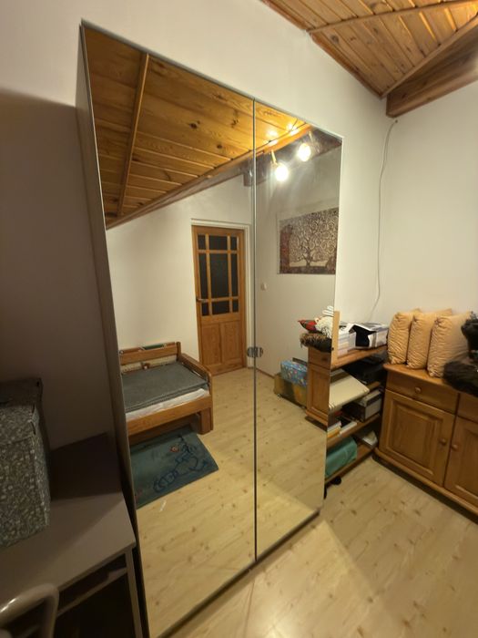Dwudrzwiowa szafa z lusterem - ikea
