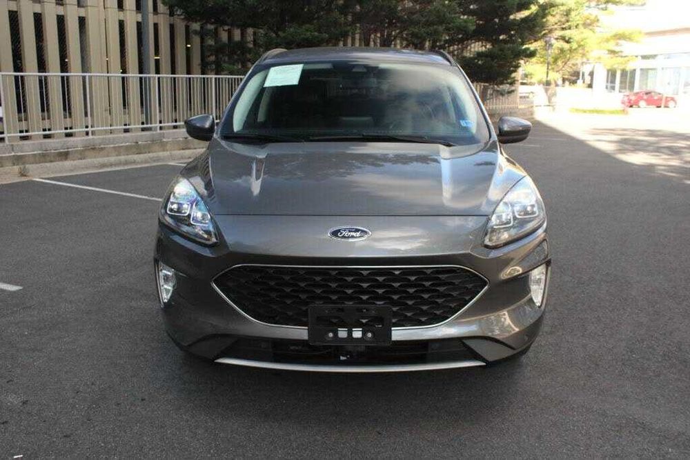 Ford Escape Hybrid Titanium 2021рік