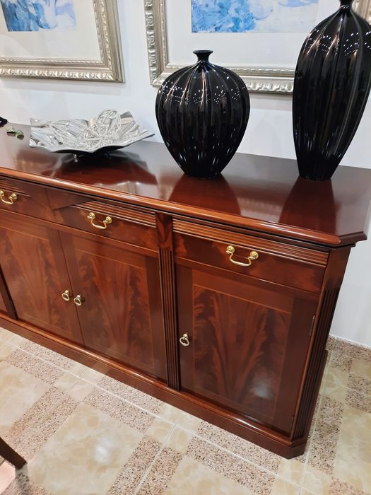 Mobília em madeira maciça (mesa de jantar+cadeira+aparador+mesas)