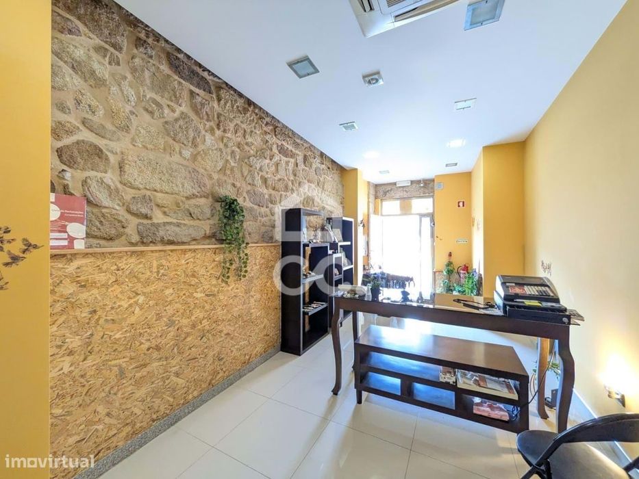 Ótima Oportunidade: Loja Comercial à Venda em Localização Privilegiada