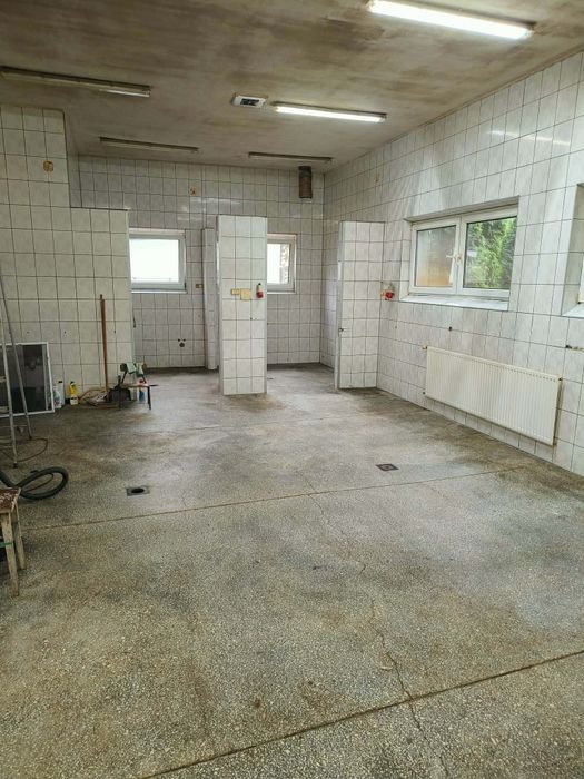 Budynek do prowadzenia działalności gospodarczej