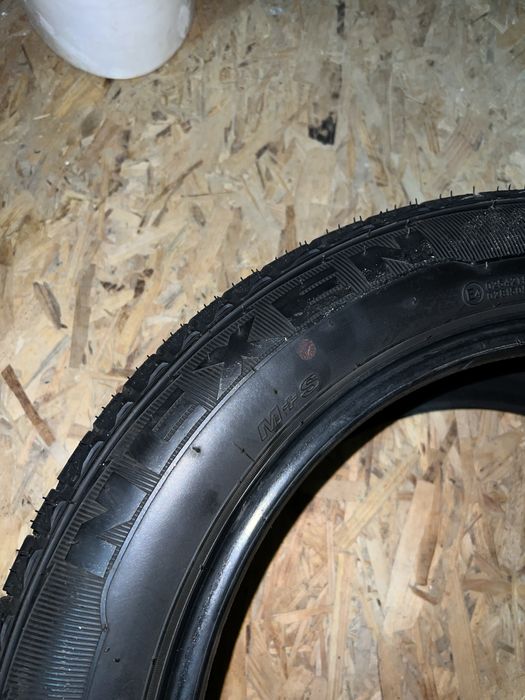 225/55/R18 Ідеал Nexen Roadian HTX RH 98V 7,5-8мм зима  2023 рік