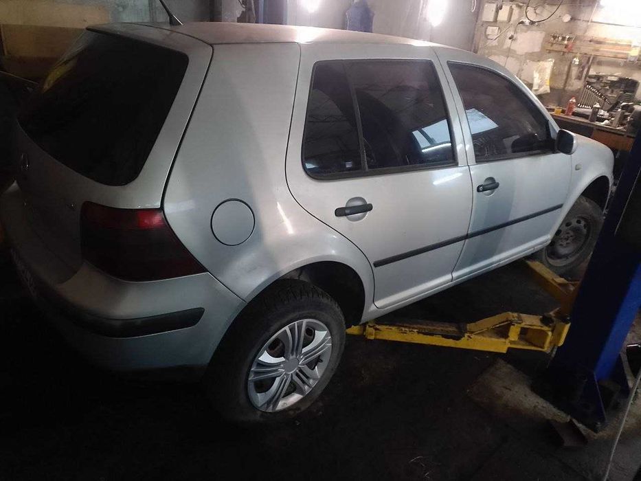 Разборка ГОЛЬФ 4