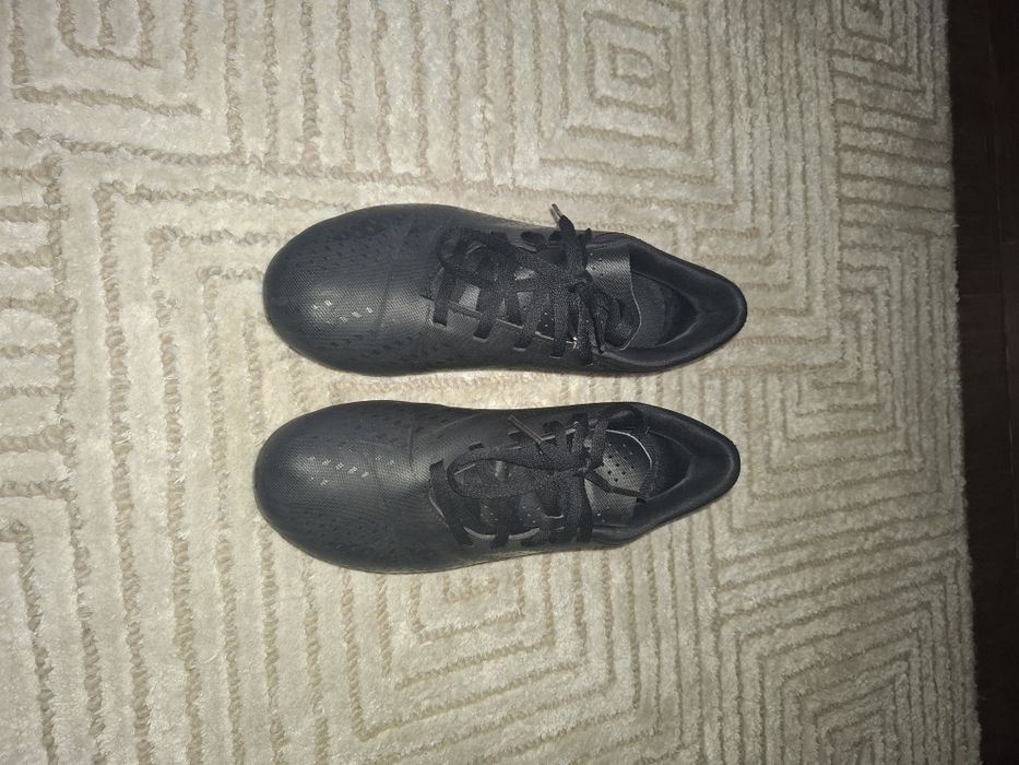 Korki Adidas Predator czarne 39 1/3