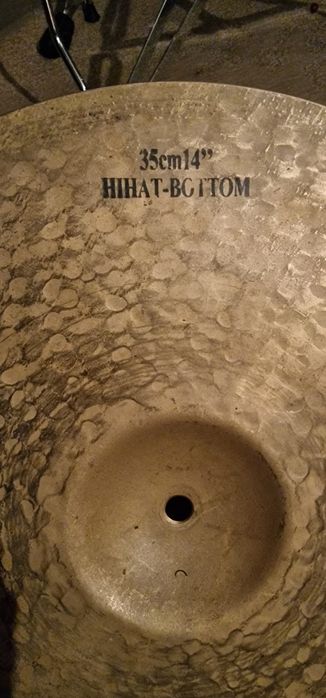 Hi-hat Groove Crixus White