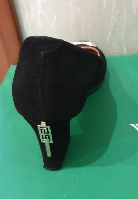 Туфлі жіночі замшеві