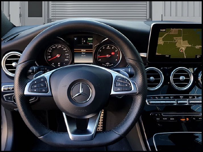Mercedes C350e 2016 exterior Avantgarde / interior AMG / susp. pneumática / teto panoramico etc etc etc