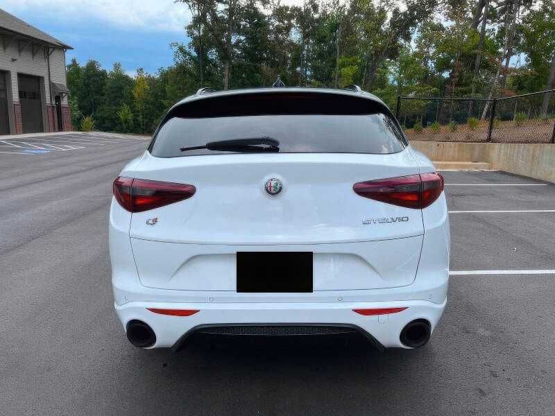 2023 Alfa Romeo Stelvio Veloce